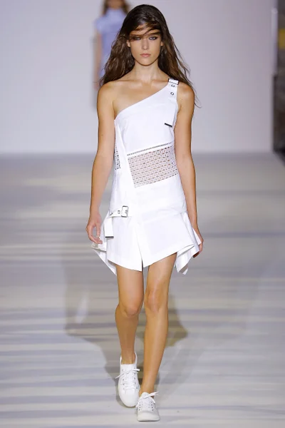 Look 23
